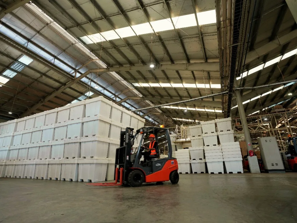 Warehouse distribution floor