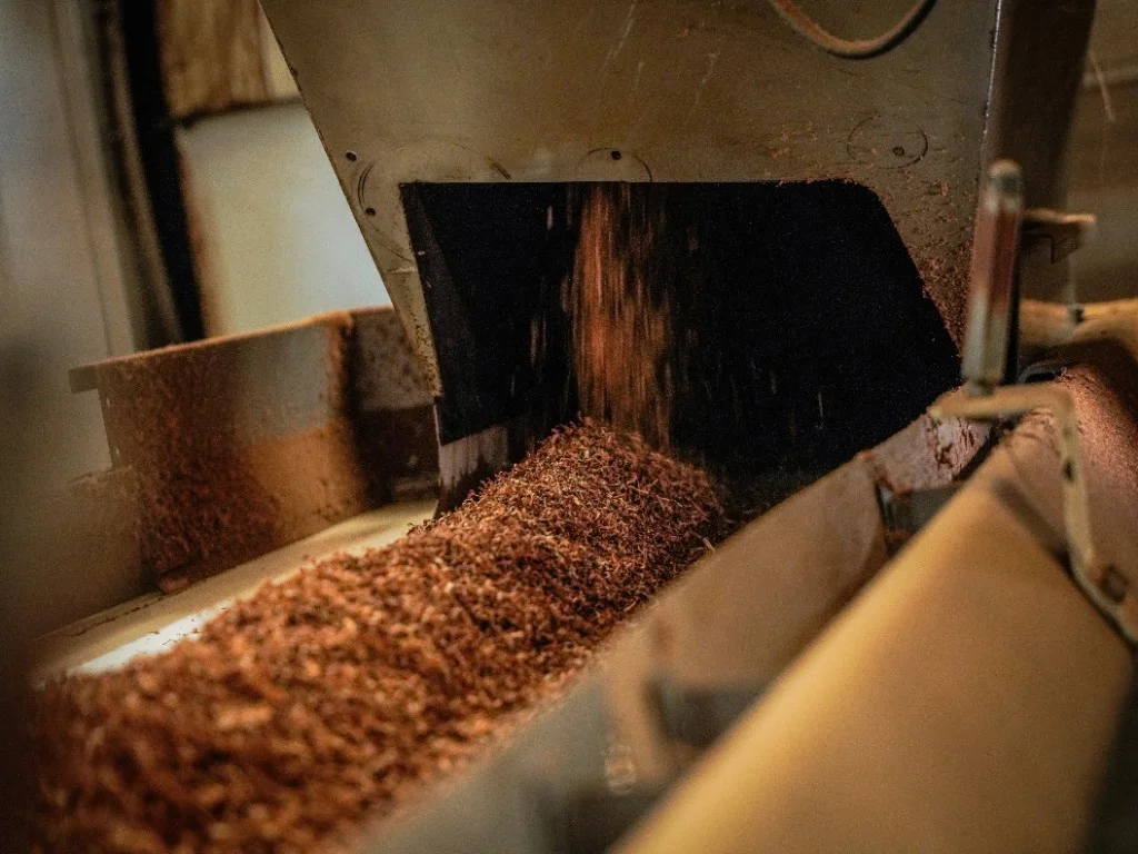 Warehouse inspection of sourced clove sacks